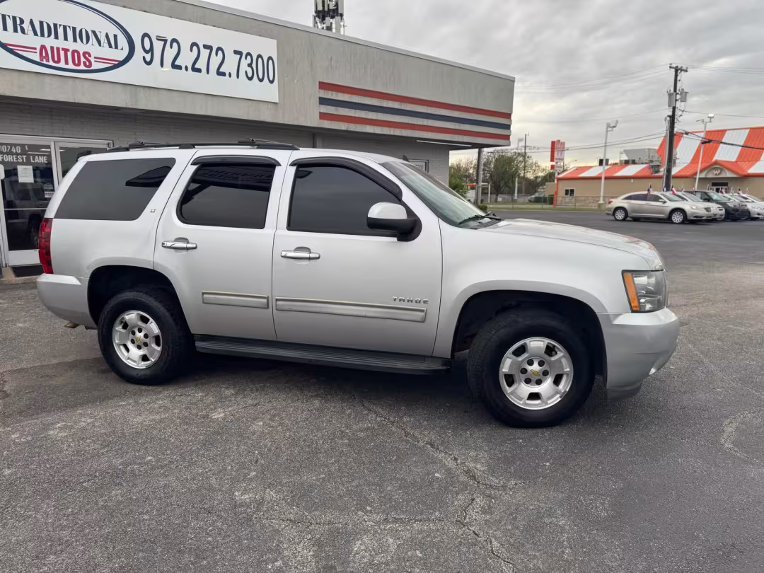 2013 Chevrolet Tahoe - 1GNSKBE01DR253182 - Image #4