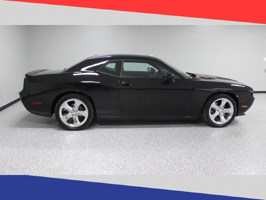 2013 Dodge Challenger - 2C3CDYBT4DH558379 - Image #2
