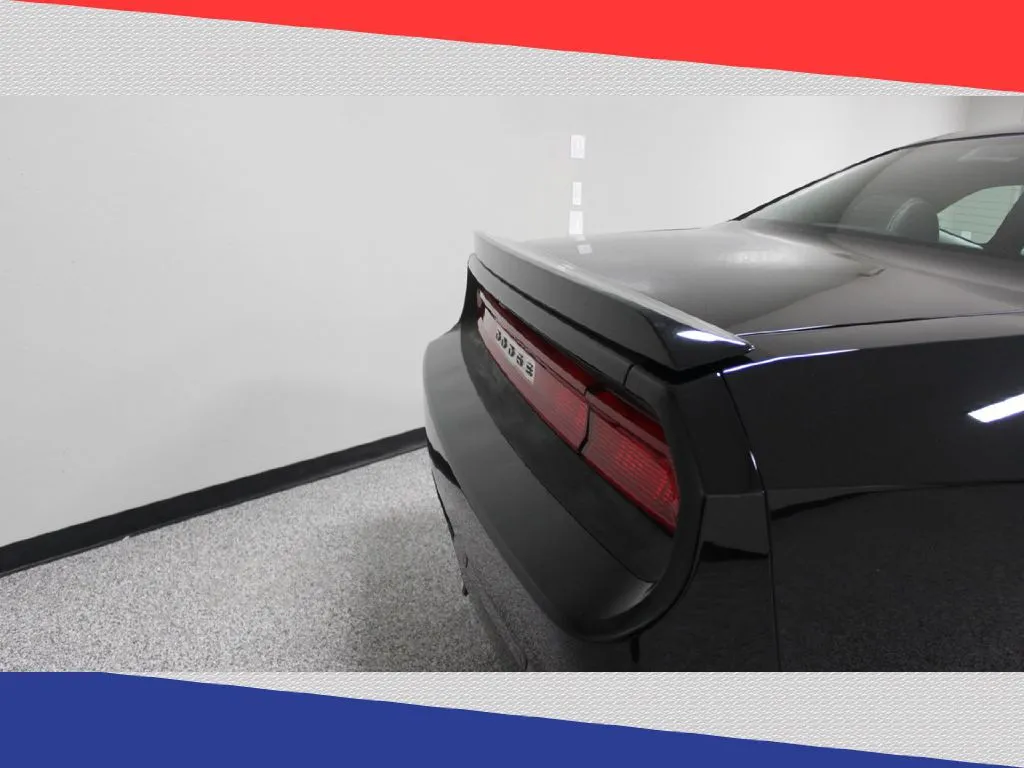 2013 Dodge Challenger - 2C3CDYBT4DH558379 - Image #26