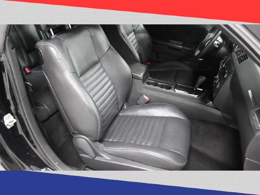 2013 Dodge Challenger - 2C3CDYBT4DH558379 - Image #29