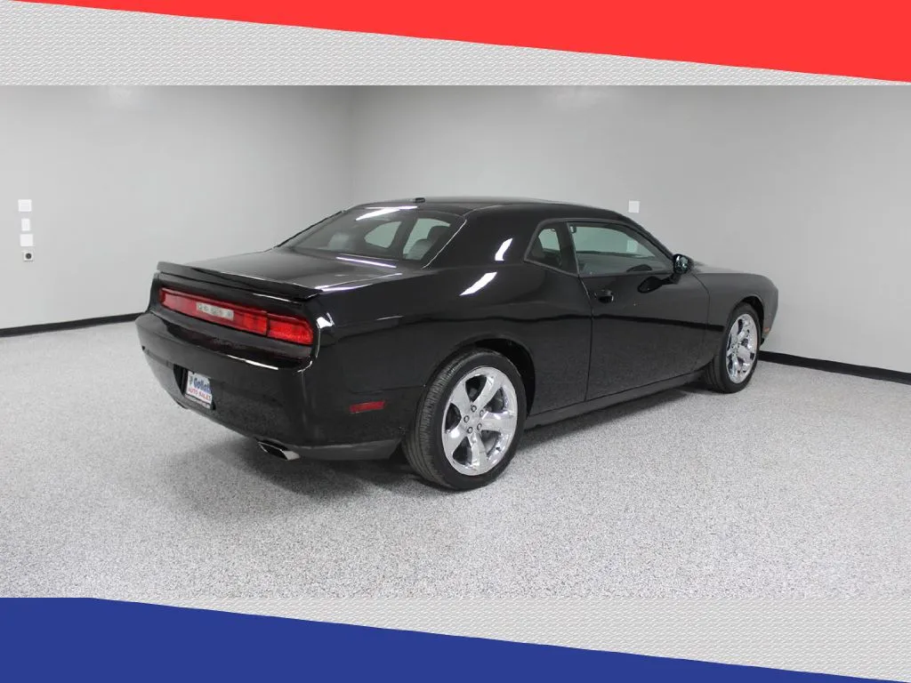 2013 Dodge Challenger - 2C3CDYBT4DH558379 - Image #3
