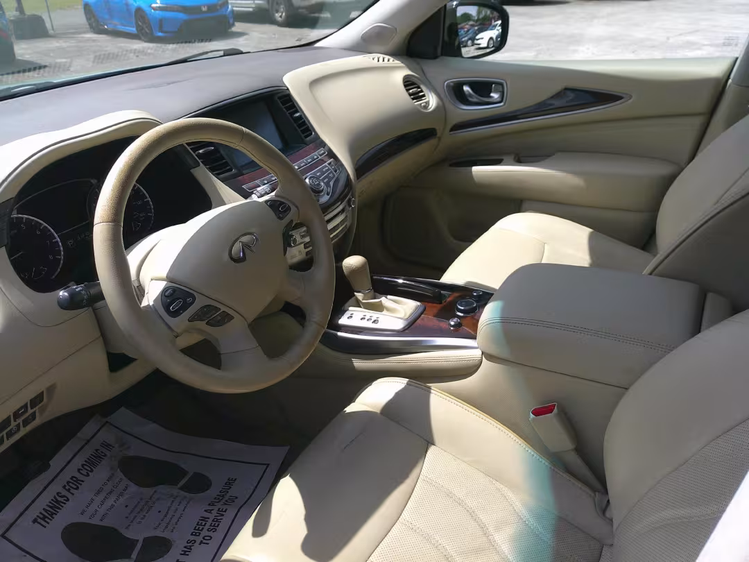 2013 Infiniti JX - 5N1AL0MN2DC326139 - Image #2