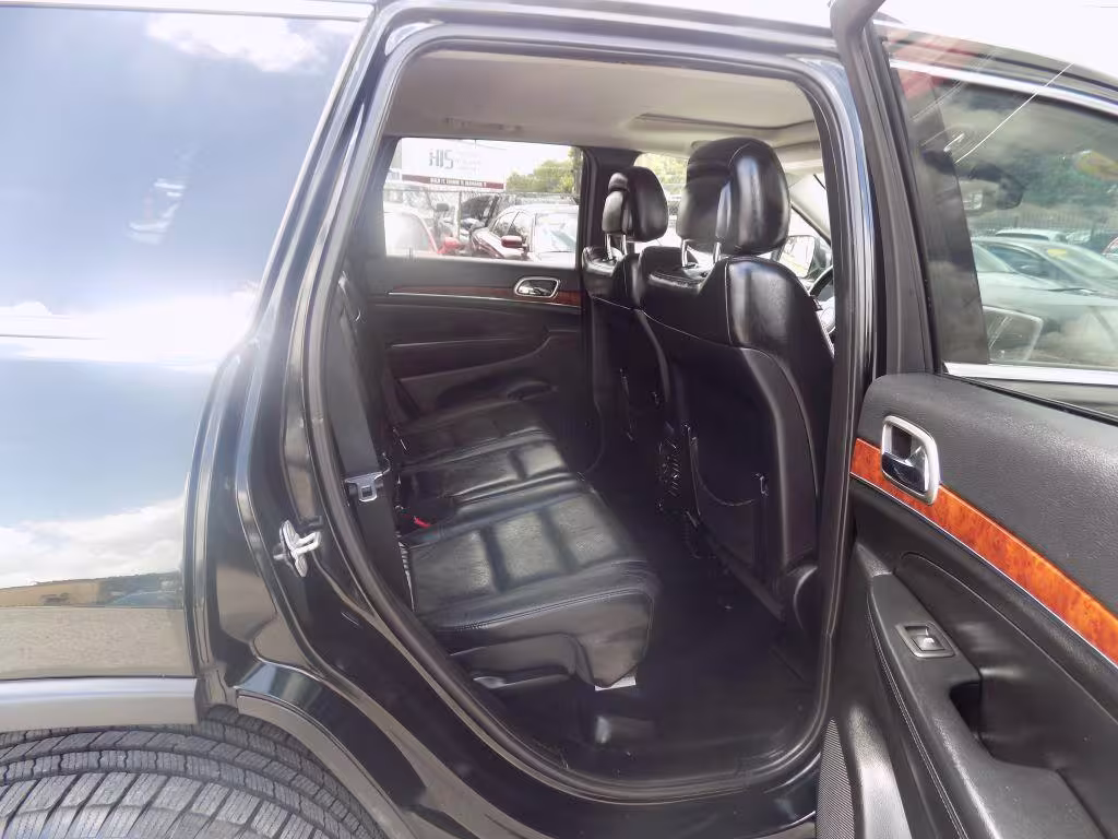 2013 Jeep Grand Cherokee - 1C4RJEBT8DC539205 - Image #11