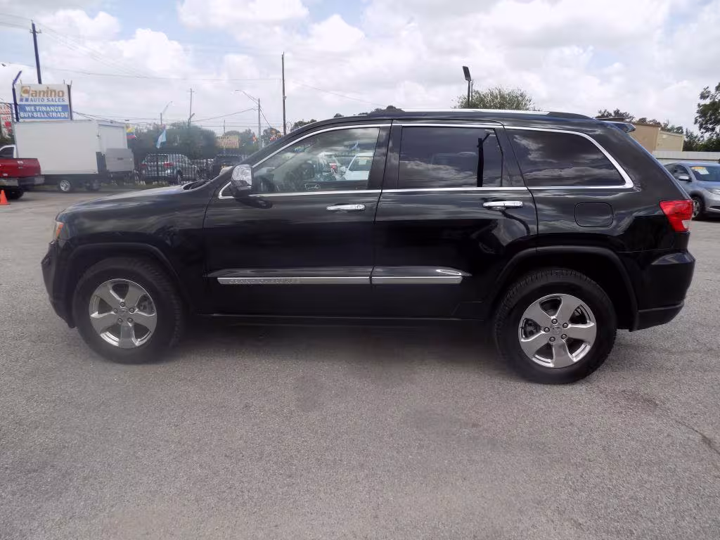 2013 Jeep Grand Cherokee - 1C4RJEBT8DC539205 - Image #3