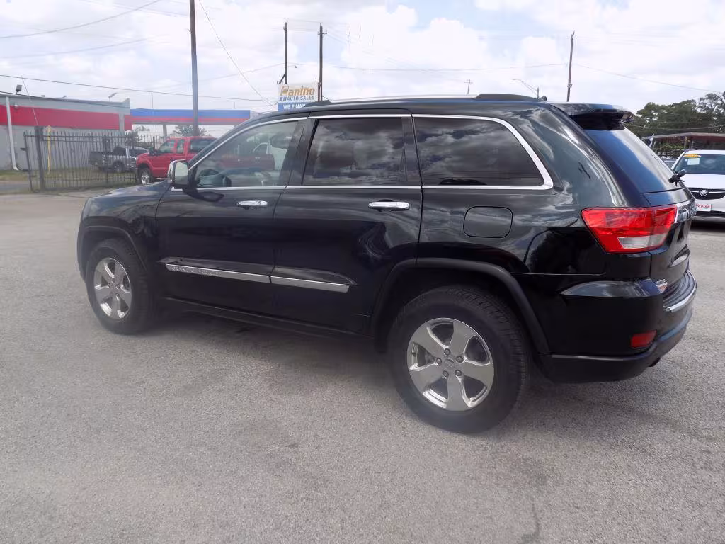 2013 Jeep Grand Cherokee - 1C4RJEBT8DC539205 - Image #4