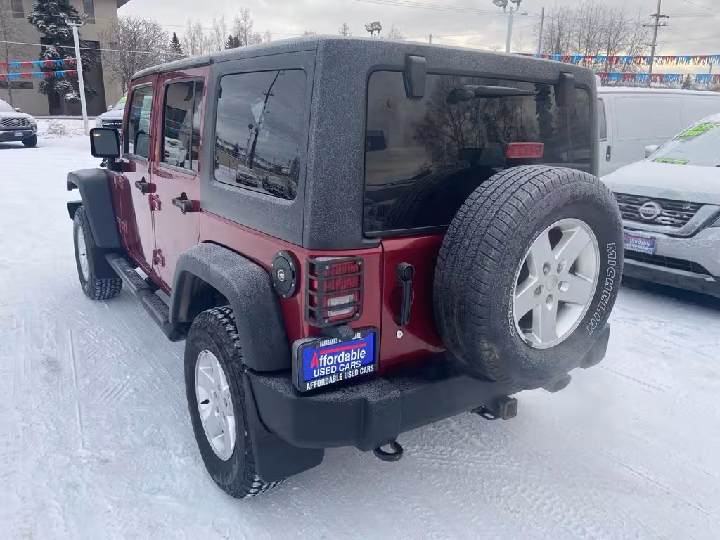 2013 Jeep Wrangler - 1C4BJWDG4DL594970 - Image #2