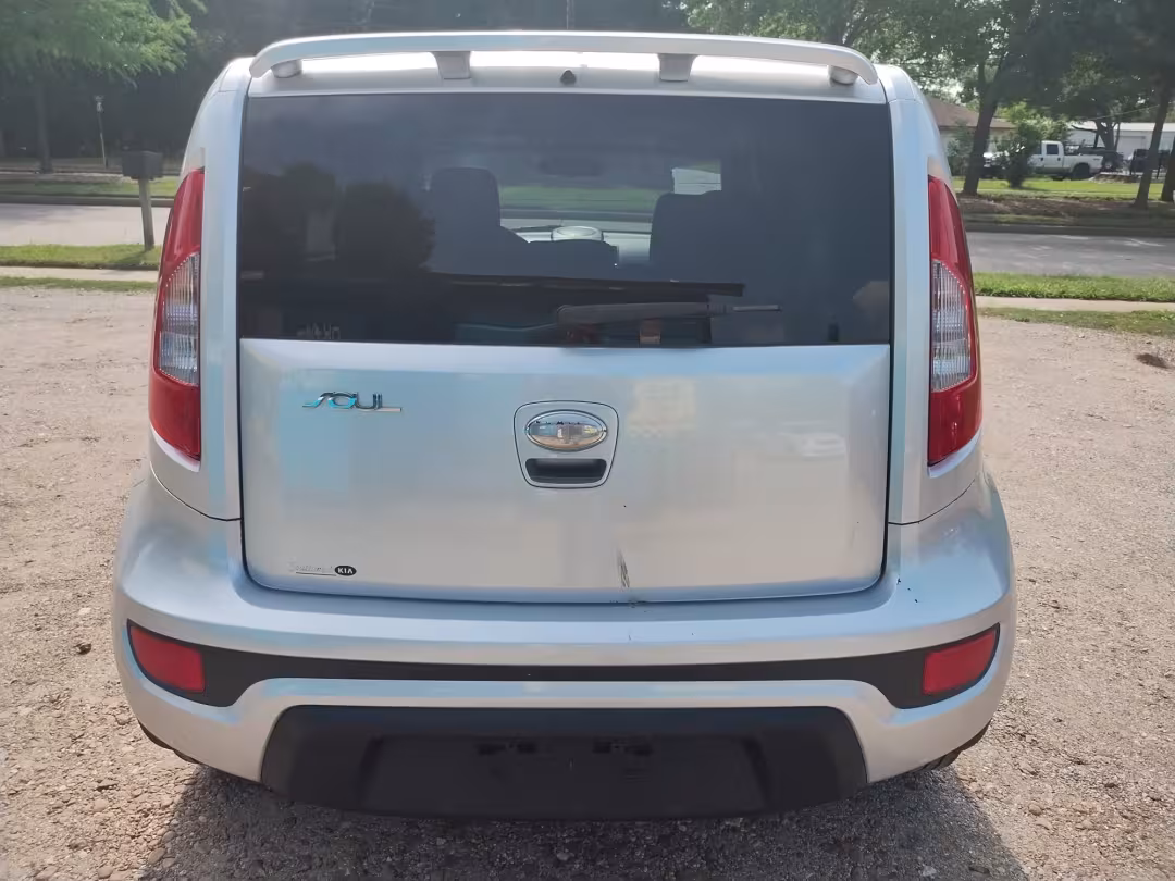 2013 Kia Soul - KNDJT2A53D7553658 - Image #4