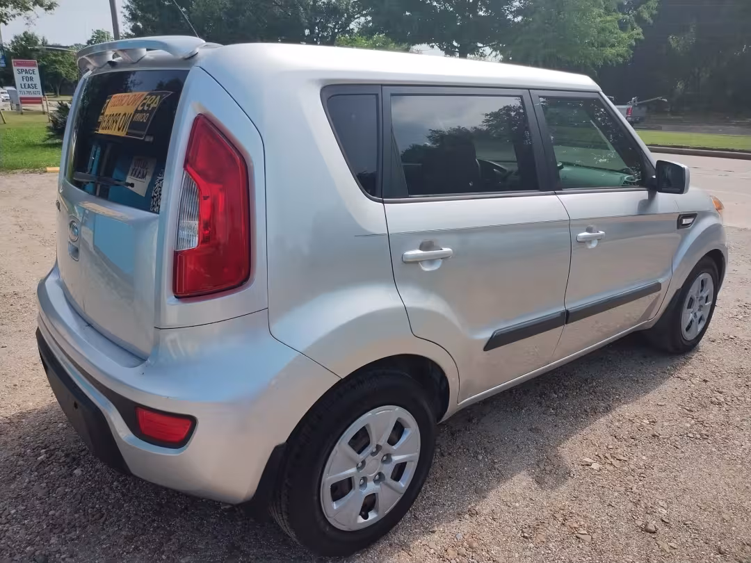 2013 Kia Soul - KNDJT2A53D7553658 - Image #5