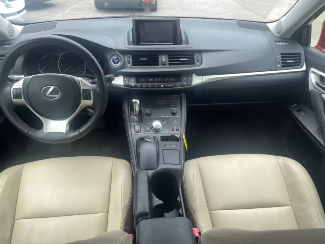 2013 Lexus CT 200h - JTHKD5BH3D2157267 - Image #15