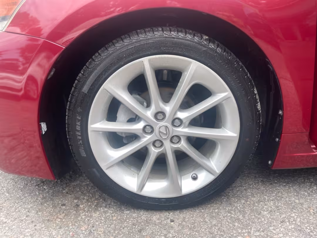 2013 Lexus CT 200h - JTHKD5BH3D2157267 - Image #24