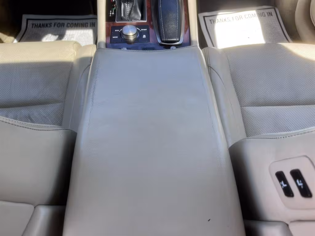 2013 Lexus LS 460 - JTHBL5EF9D5116251 - Image #17