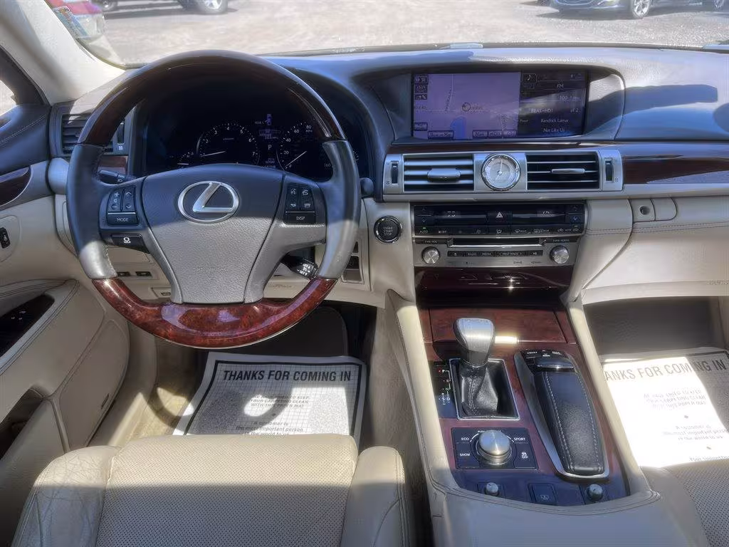 2013 Lexus LS 460 - JTHBL5EF9D5116251 - Image #6
