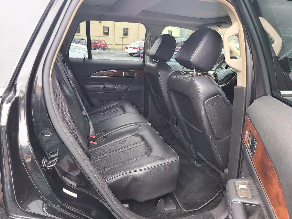 2013 Lincoln MKX - 2LMDJ8JK2DBL22169 - Image #11