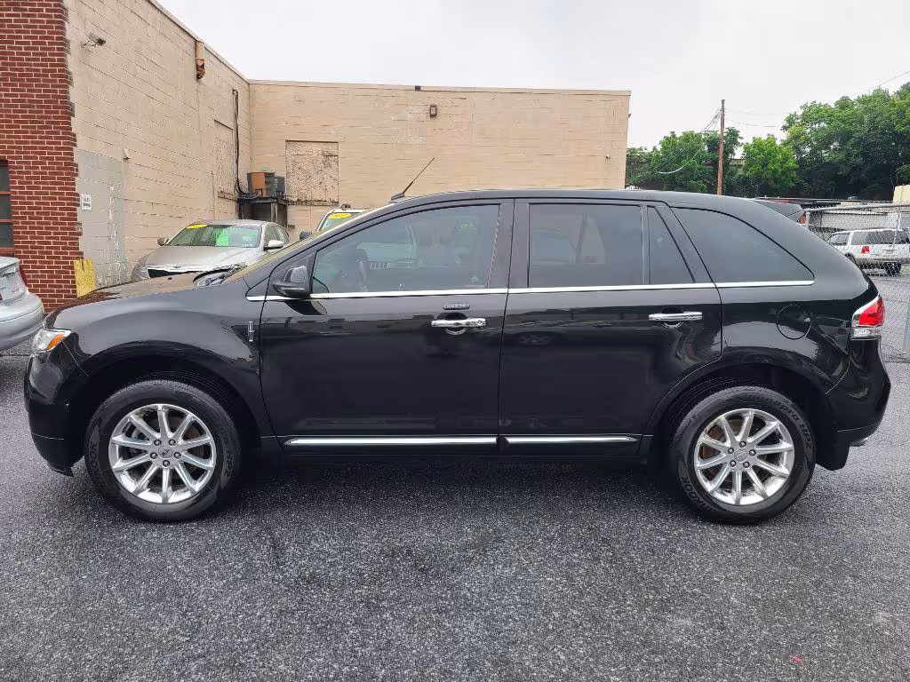 2013 Lincoln MKX - 2LMDJ8JK2DBL22169 - Image #2