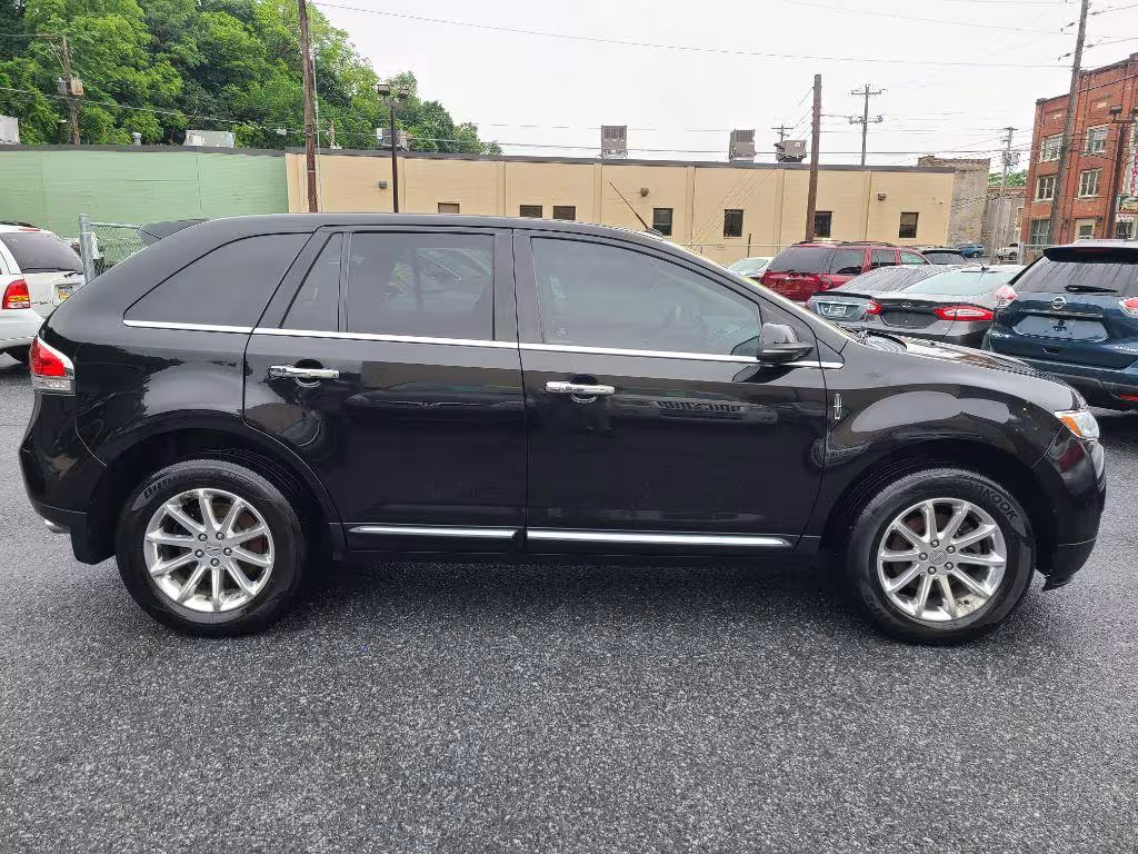 2013 Lincoln MKX - 2LMDJ8JK2DBL22169 - Image #8