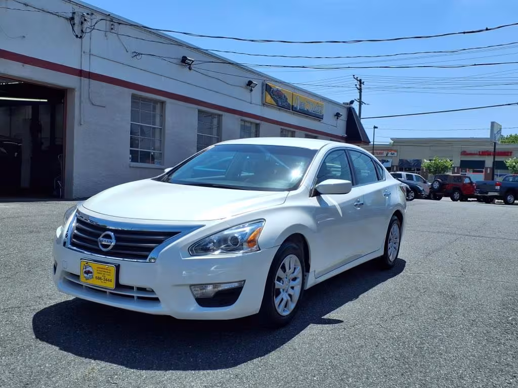 2013 Nissan Altima - 1N4AL3AP7DC113432 - Image #1