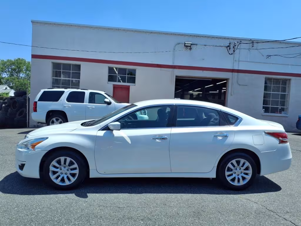 2013 Nissan Altima - 1N4AL3AP7DC113432 - Image #2