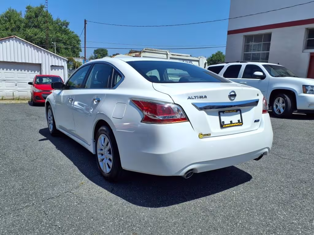 2013 Nissan Altima - 1N4AL3AP7DC113432 - Image #3