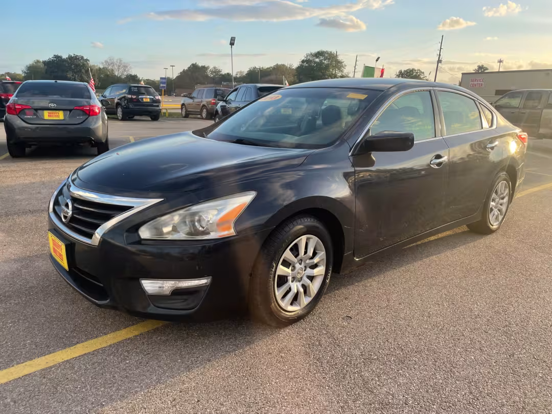 2013 Nissan Altima - 1N4AL3AP8DC102293 - Image #2