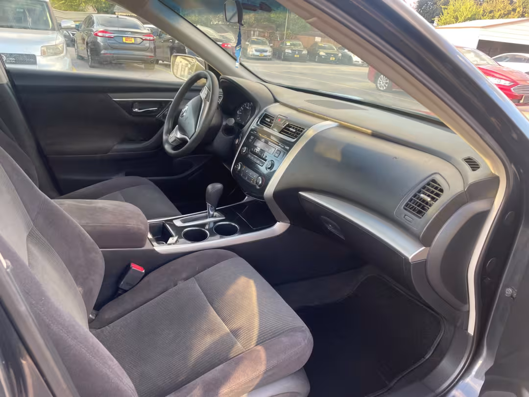 2013 Nissan Altima - 1N4AL3AP8DC102293 - Image #4