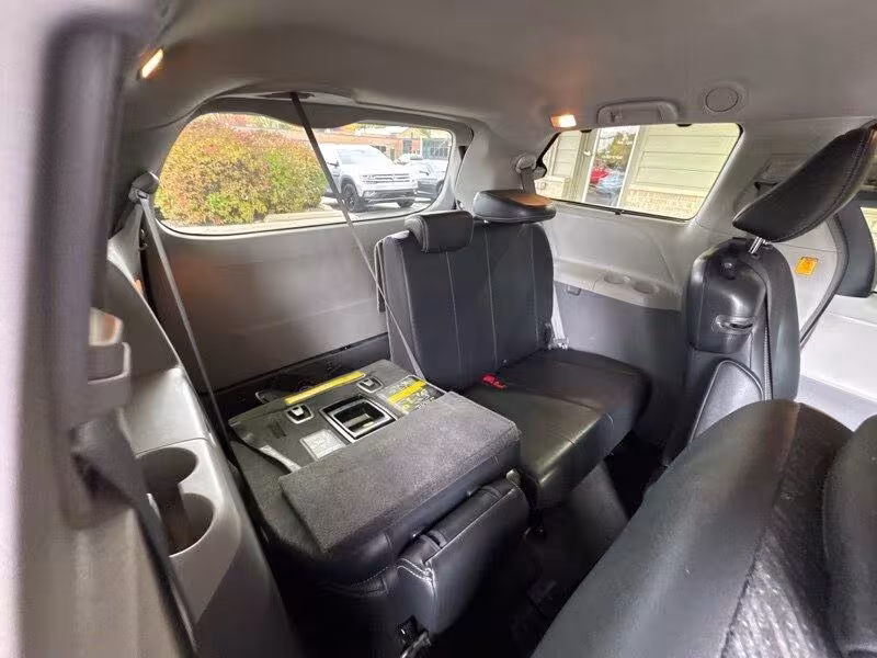 2013 Toyota Sienna - 5TDXK3DC9DS384796 - Image #15