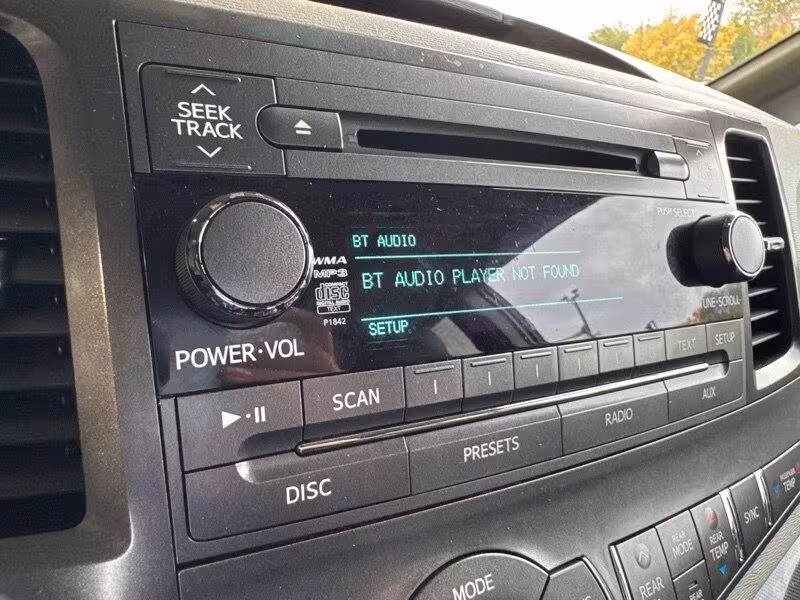2013 Toyota Sienna - 5TDXK3DC9DS384796 - Image #22