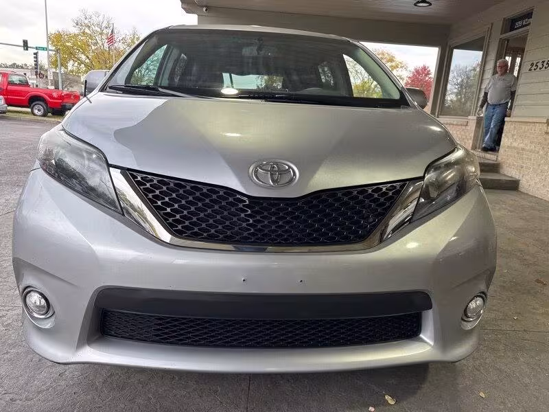 2013 Toyota Sienna - 5TDXK3DC9DS384796 - Image #8