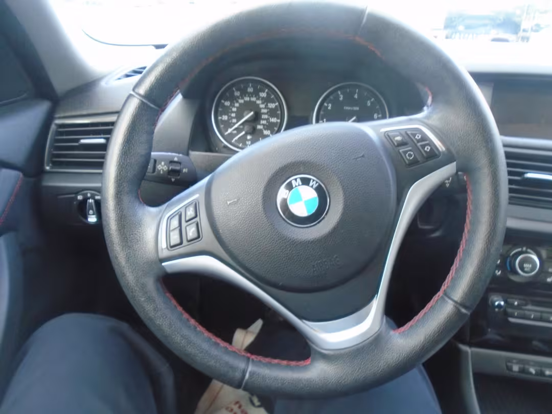 2014 BMW X1 - WBAVL1C55EVY21189 - Image #13