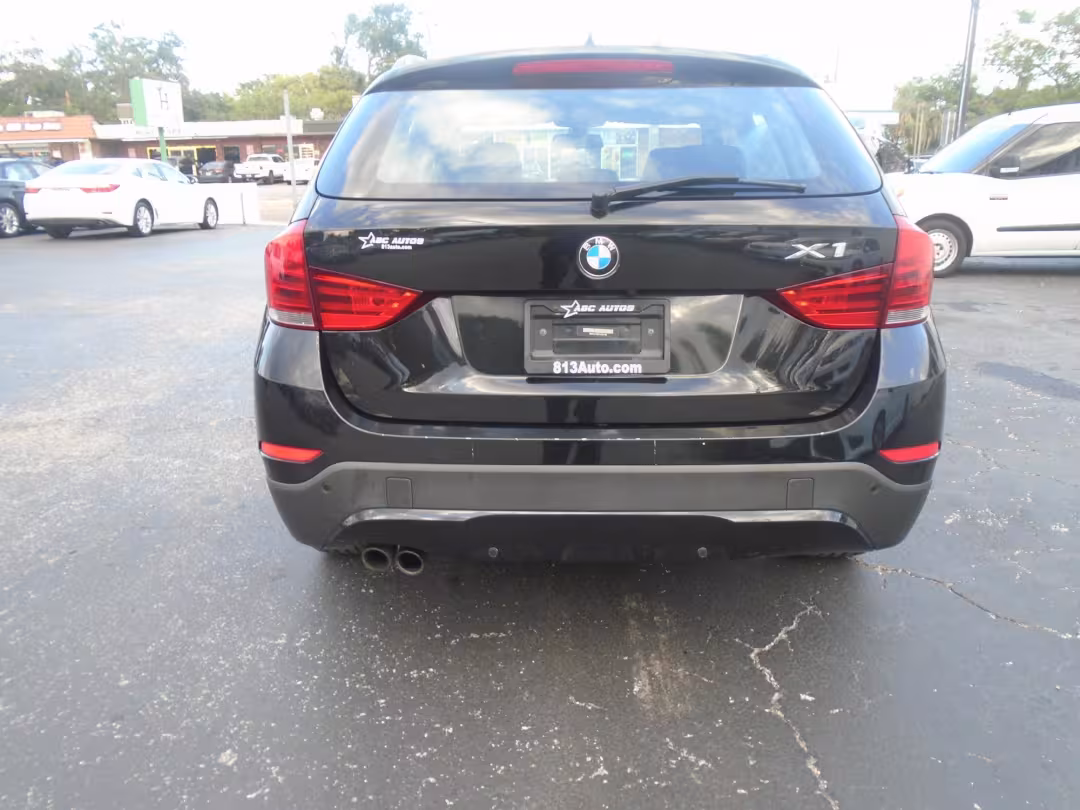 2014 BMW X1 - WBAVL1C55EVY21189 - Image #4