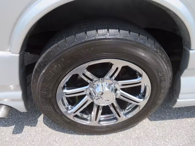 2014 Chevrolet Express - 1GBWGLCG3E1119859 - Image #31