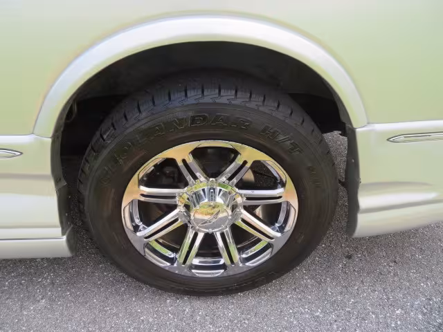 2014 Chevrolet Express - 1GBWGLCG3E1119859 - Image #32
