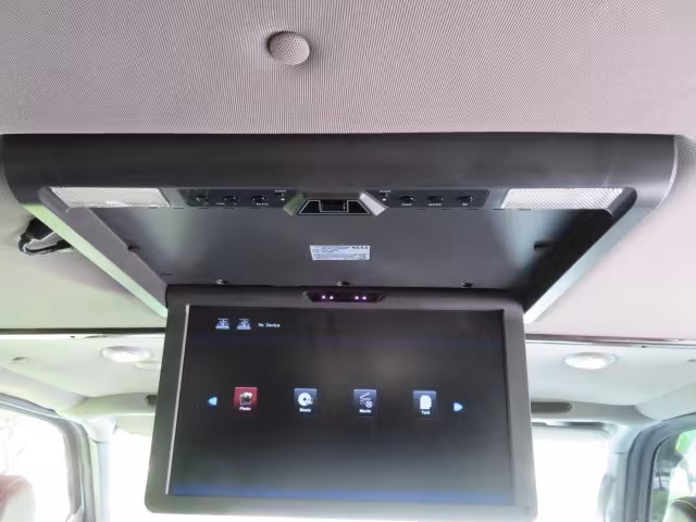 2014 Chevrolet Express - 1GBWGLCG3E1119859 - Image #47