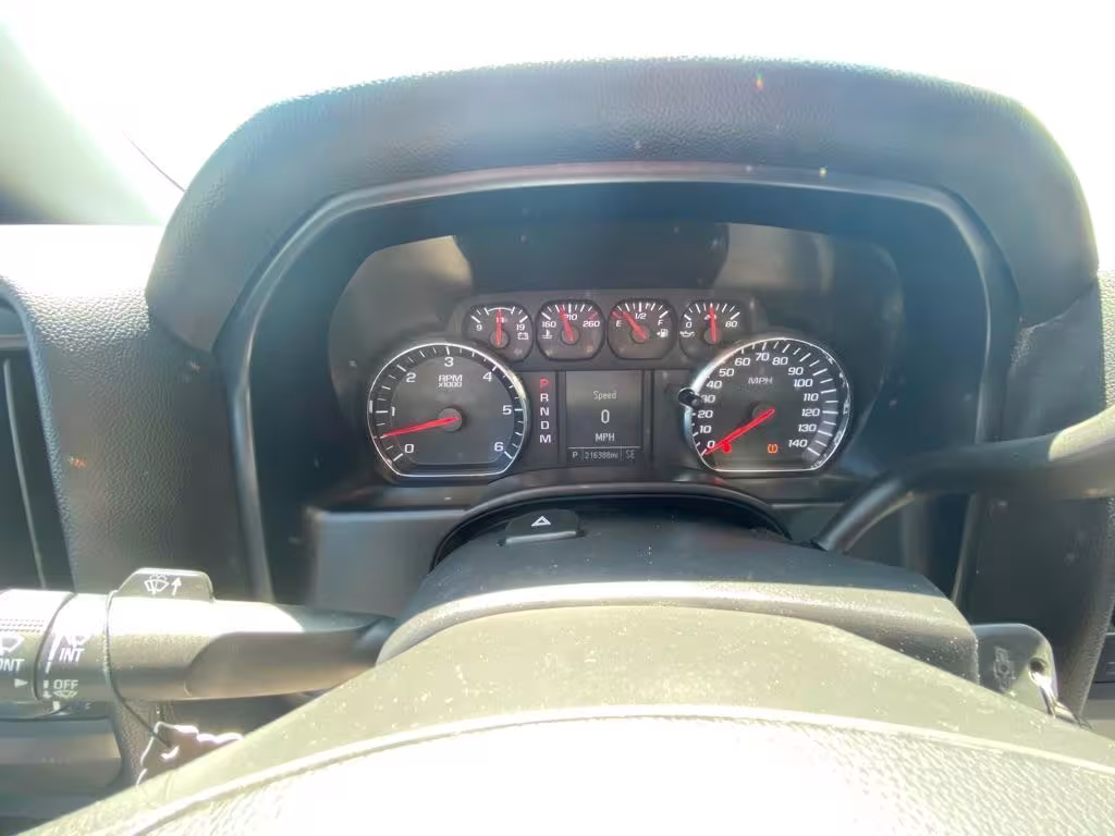 2014 Chevrolet Silverado 1500 - 1GCRCPEH0EZ252369 - Image #13
