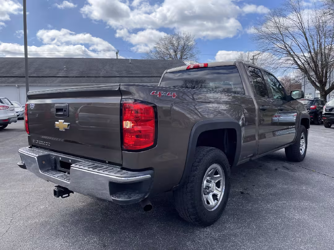 2014 Chevrolet Silverado 1500 - 1GCVKPEH8EZ245154 - Image #3