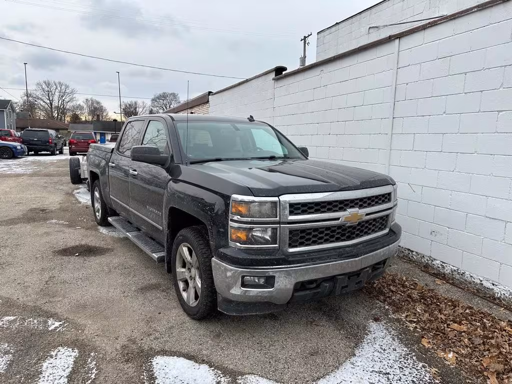 2014 Chevrolet Silverado 1500 - 3GCUKREC6EG156680 - Image #1
