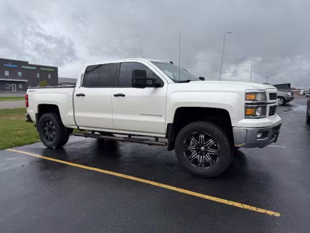 2014 Chevrolet Silverado 1500 - 3GCUKREC8EG152579 - Image #1