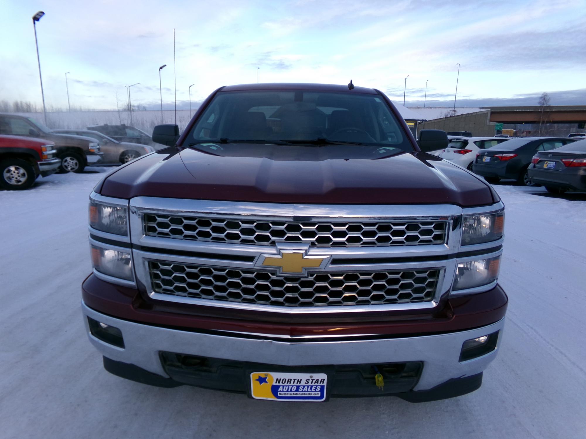 2014 Chevrolet Silverado 1500 - 3GCUKREC8EG556479 - Image #2