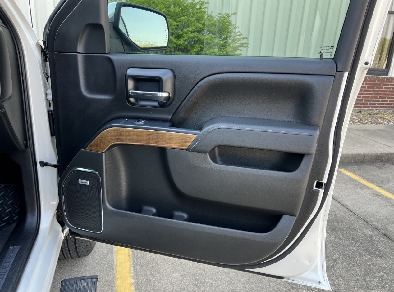 2014 Chevrolet Silverado 1500 - 3GCUKSEJ6EG463837 - Image #20