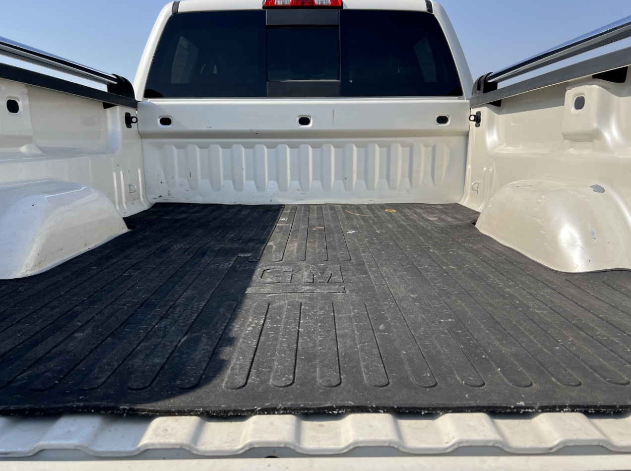 2014 Chevrolet Silverado 1500 - 3GCUKSEJ6EG463837 - Image #25