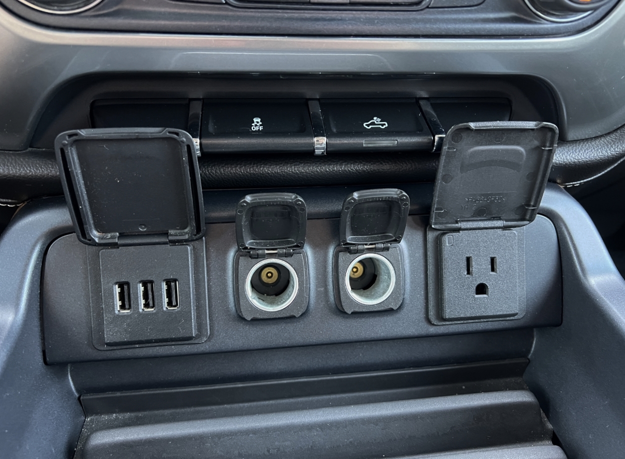 2014 Chevrolet Silverado 1500 - 3GCUKSEJ6EG463837 - Image #30