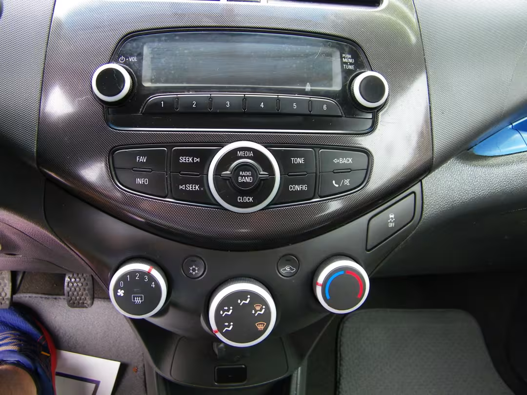 2014 Chevrolet Spark - KL8CA6S91EC434340 - Image #19