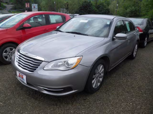 2014 Chrysler 200 - 1C3CCBBG3EN105835 - Image #1