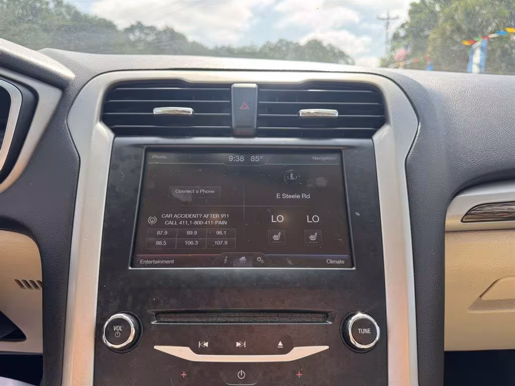 2014 Ford Fusion - 3FA6P0HD5ER106924 - Image #13