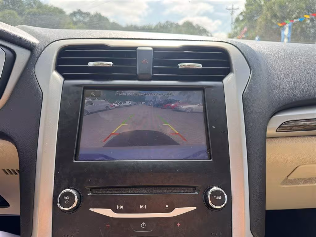 2014 Ford Fusion - 3FA6P0HD5ER106924 - Image #14