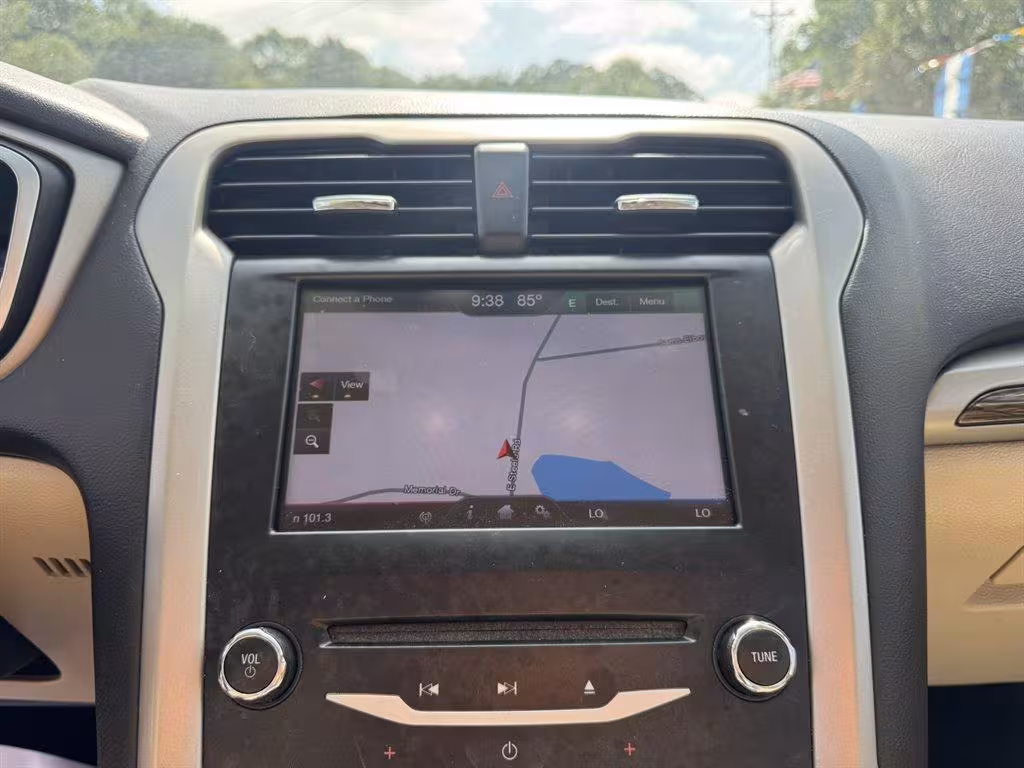 2014 Ford Fusion - 3FA6P0HD5ER106924 - Image #15