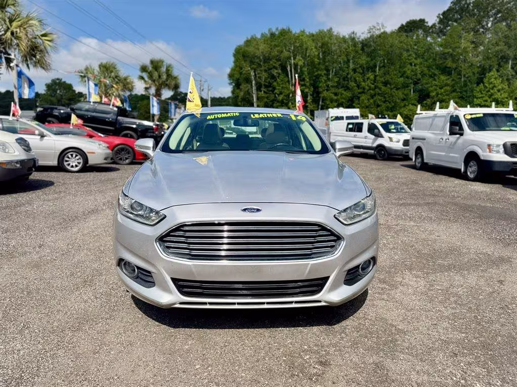 2014 Ford Fusion - 3FA6P0HD5ER106924 - Image #2