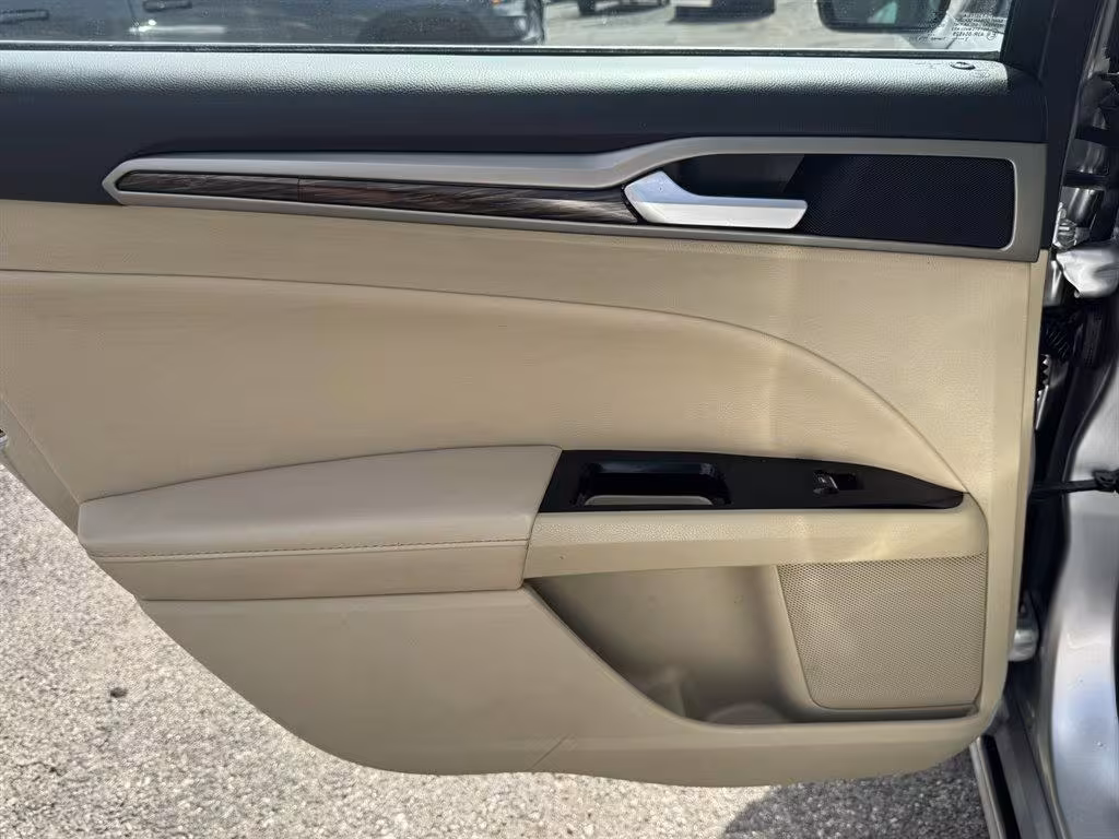 2014 Ford Fusion - 3FA6P0HD5ER106924 - Image #26