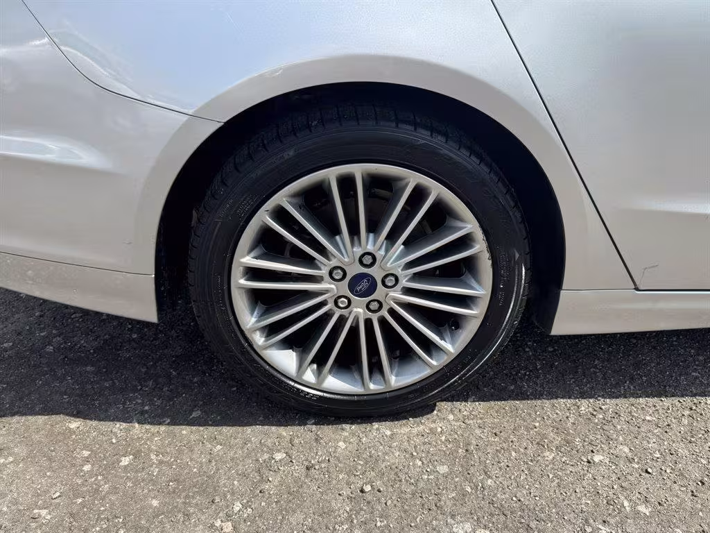 2014 Ford Fusion - 3FA6P0HD5ER106924 - Image #35