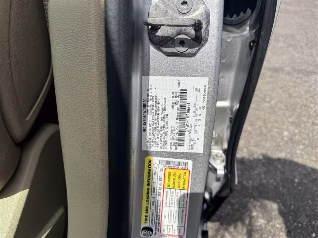 2014 Ford Fusion - 3FA6P0HD5ER106924 - Image #38