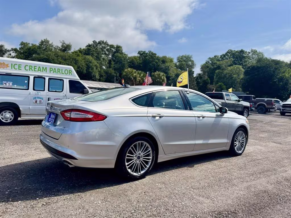 2014 Ford Fusion - 3FA6P0HD5ER106924 - Image #4